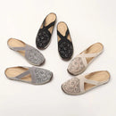 Mule Feminina Conforte-se: O Encontro Perfeito Entre Delicadeza, Beleza e Essência!